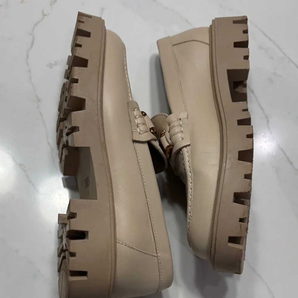 Zara Beige Loafers with Gold Buckle Detail - Picture 11 of 17